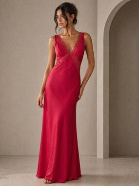 Thirty Thirty Scalloped Lace Satin Finish Slip Maxi Dress, Size Small
